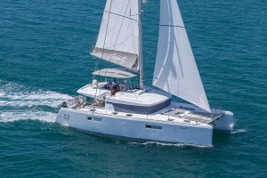 Yacht Serenity, Lagoon 52