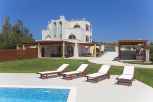 Kiotari Beach Villas