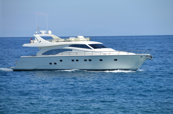 Yacht Mary, Ferretti 68